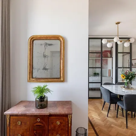 Iflat With Views Daire *