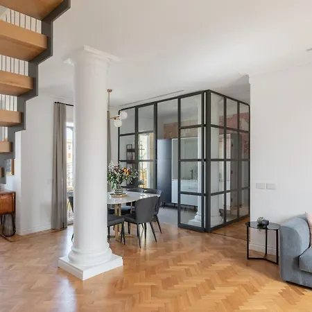 Iflat With Views Roma