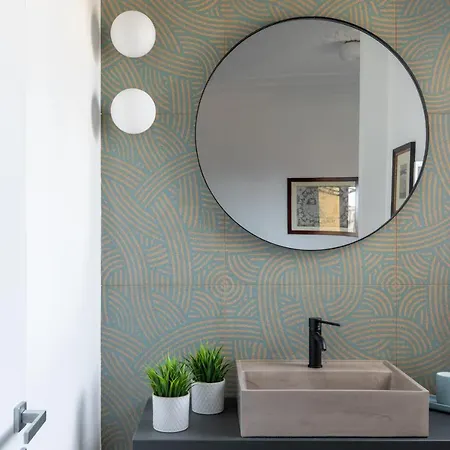 Iflat With Views Roma